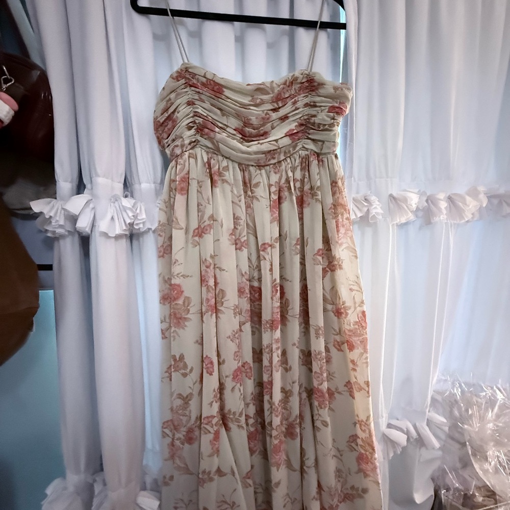 Forever 21 Pink and Cream Floral Dress